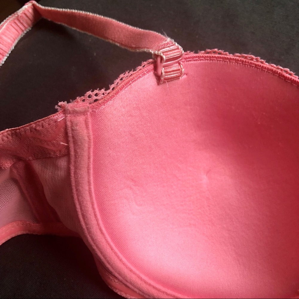 Pink Bra - Picture 8 of 8